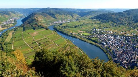 Flüge nach Frankfurt Hahn